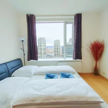 Sag Romantic 22 Floor Panorama Free Parking Free Wifi Apartment Bratislava