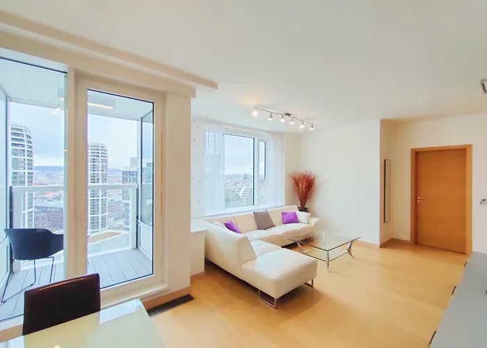 Apartament Sag Romantic 22 Floor Panorama Free Parking Free Wifi Bratislava