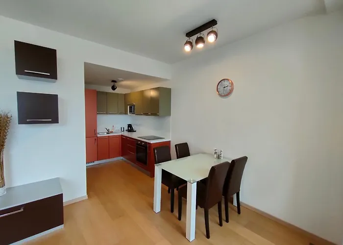 Sag Romantic 22 Floor Panorama Free Parking Free Wifi Apartmán *